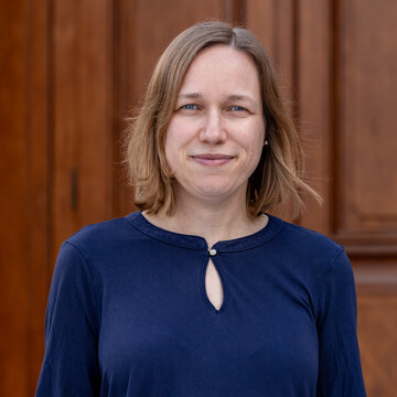 Dr. Irene Schumm